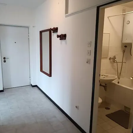 Apartment Tinel Split